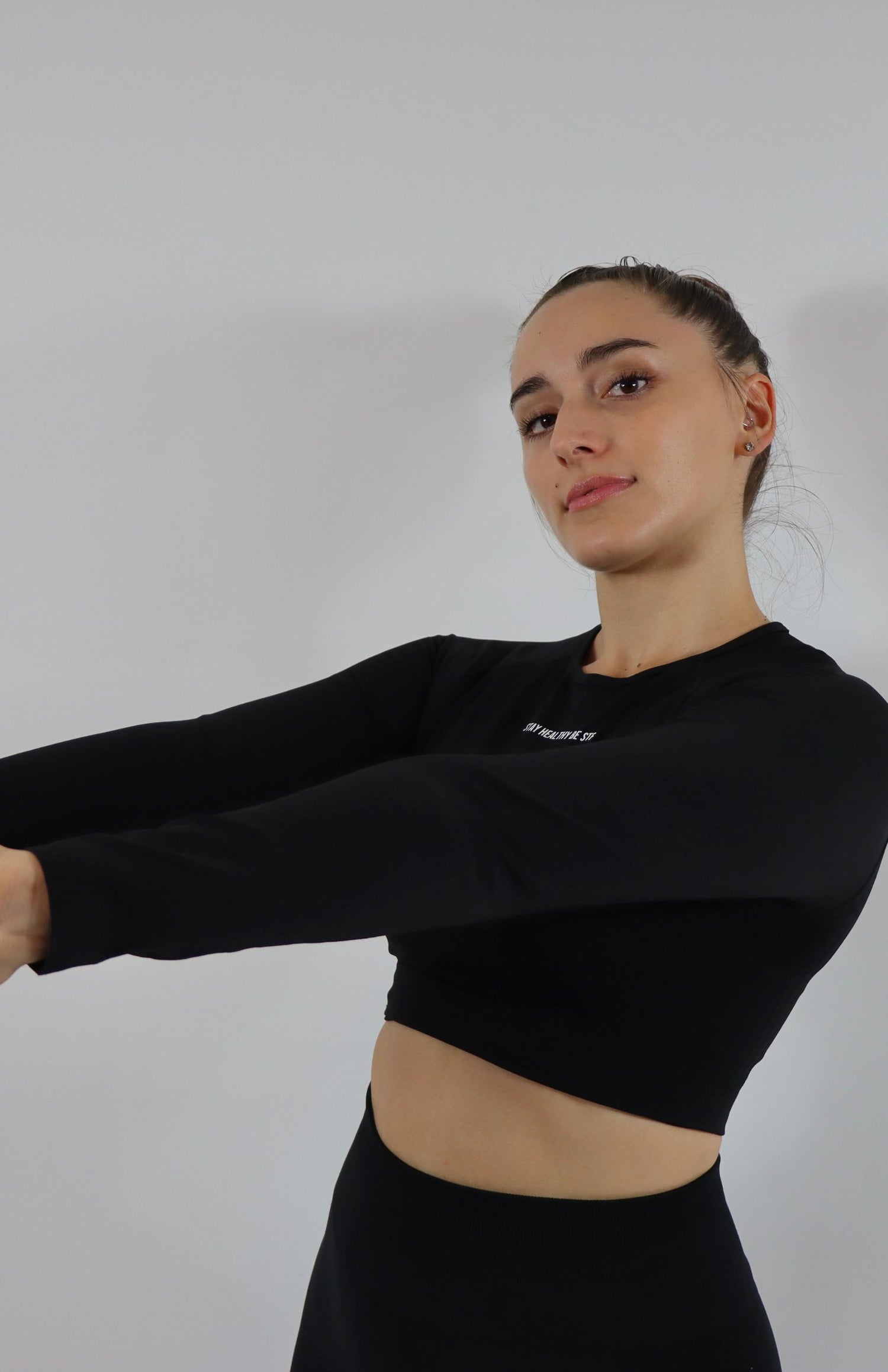 Black amplify long sleeve crop top