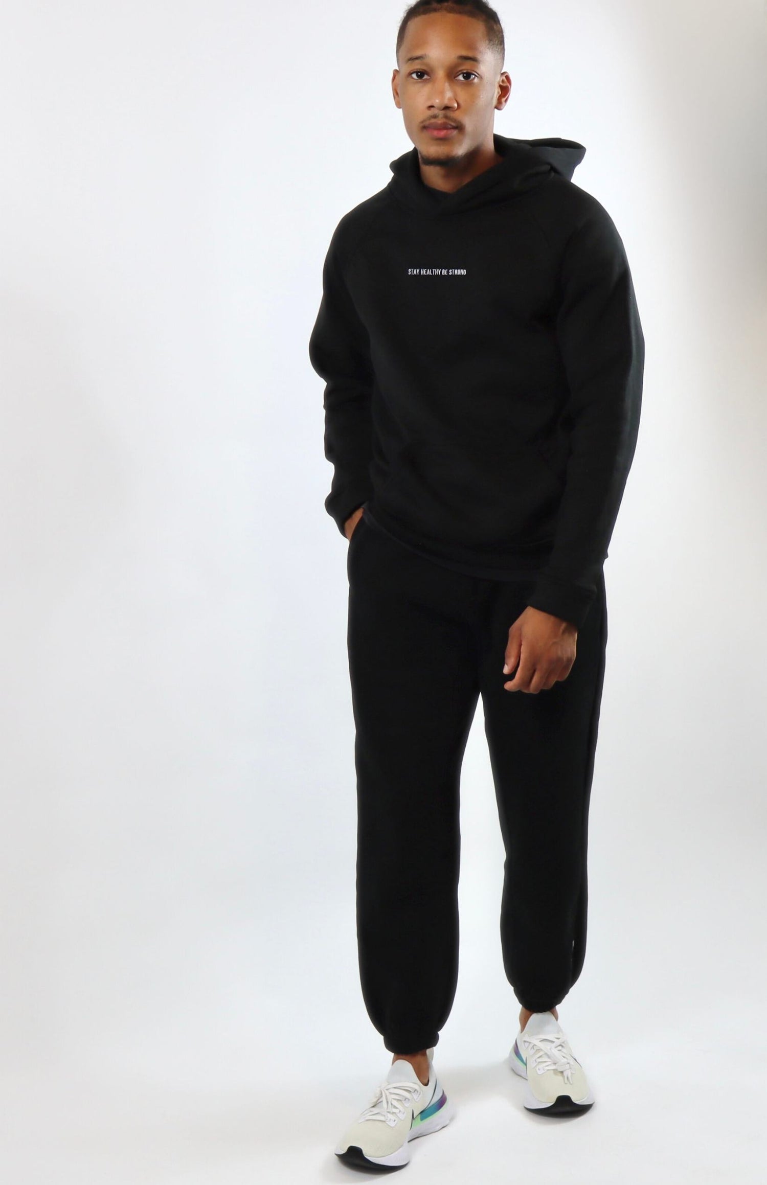 Black oversized fleece hoodie with black oversized sweatpants