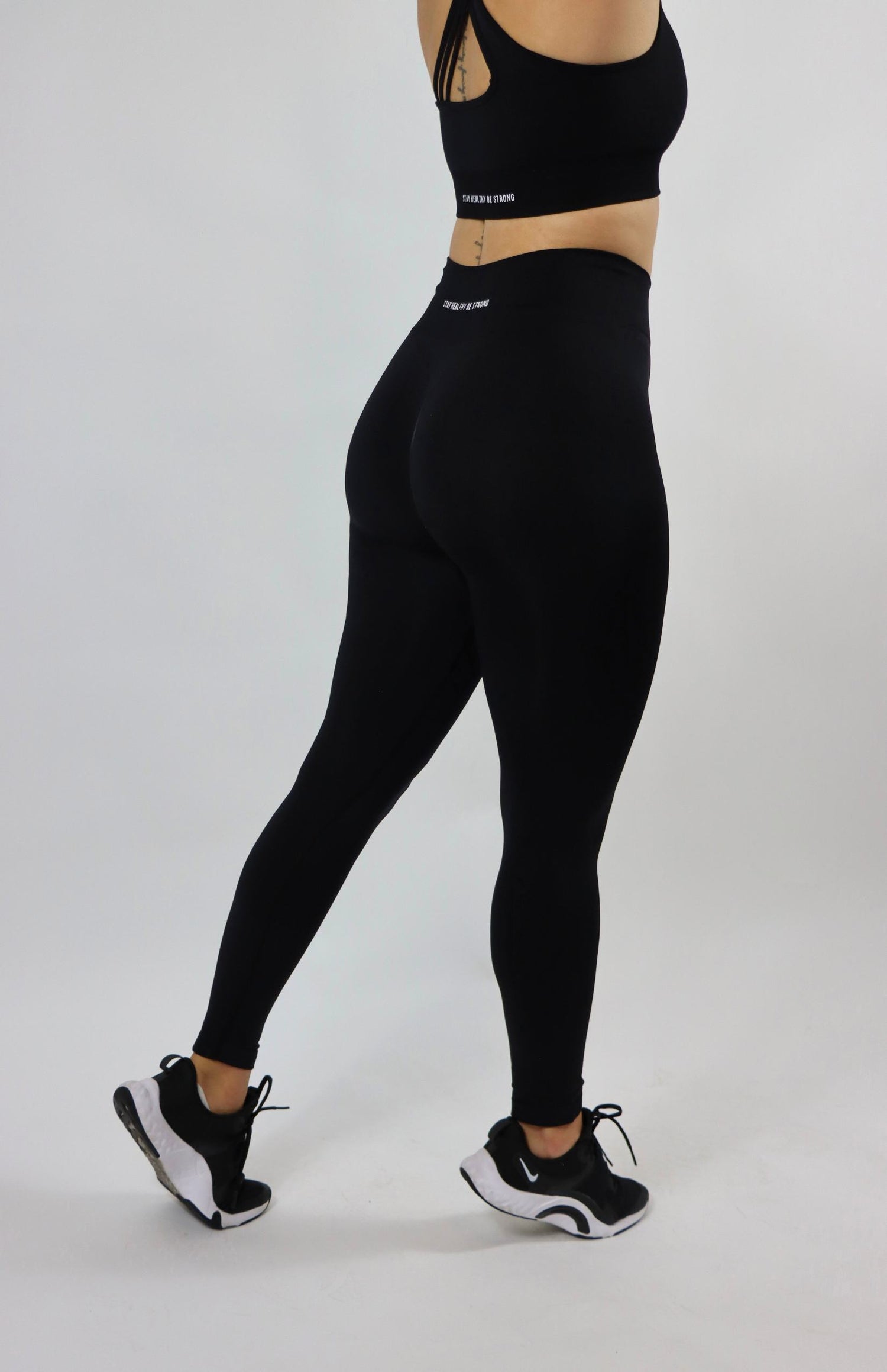 Black high waisted scrunch leggings